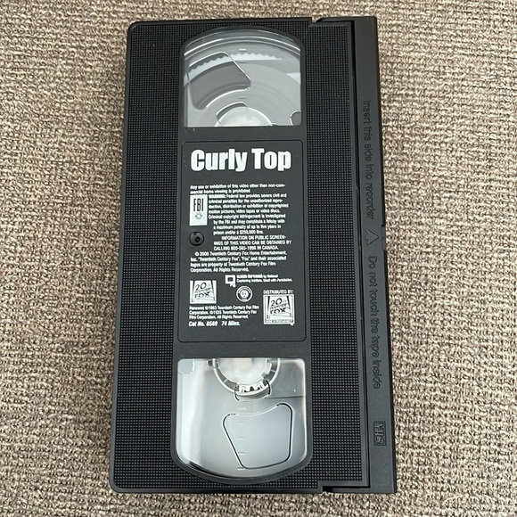 Shirley Temple Curly Top Movie VHS Musical 1935 Remake 20th Century Fox - Picture 3 of 4